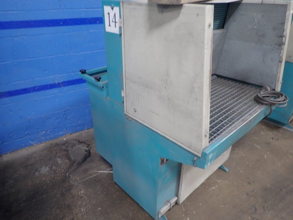 Beck Down Draft Table