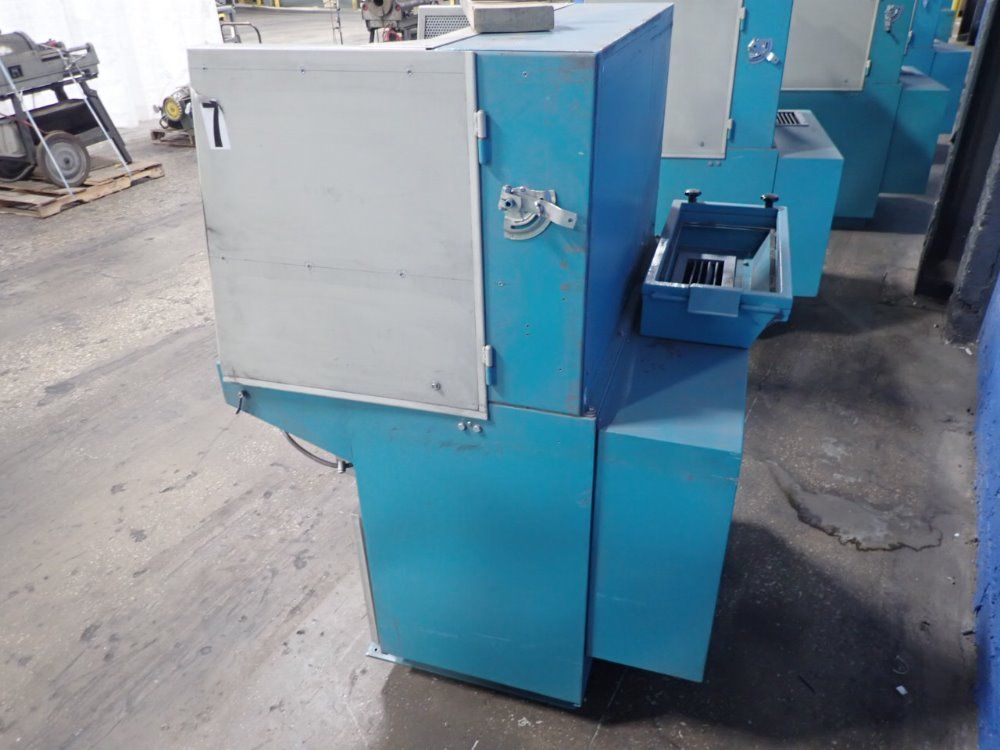 Beck Down Draft Table