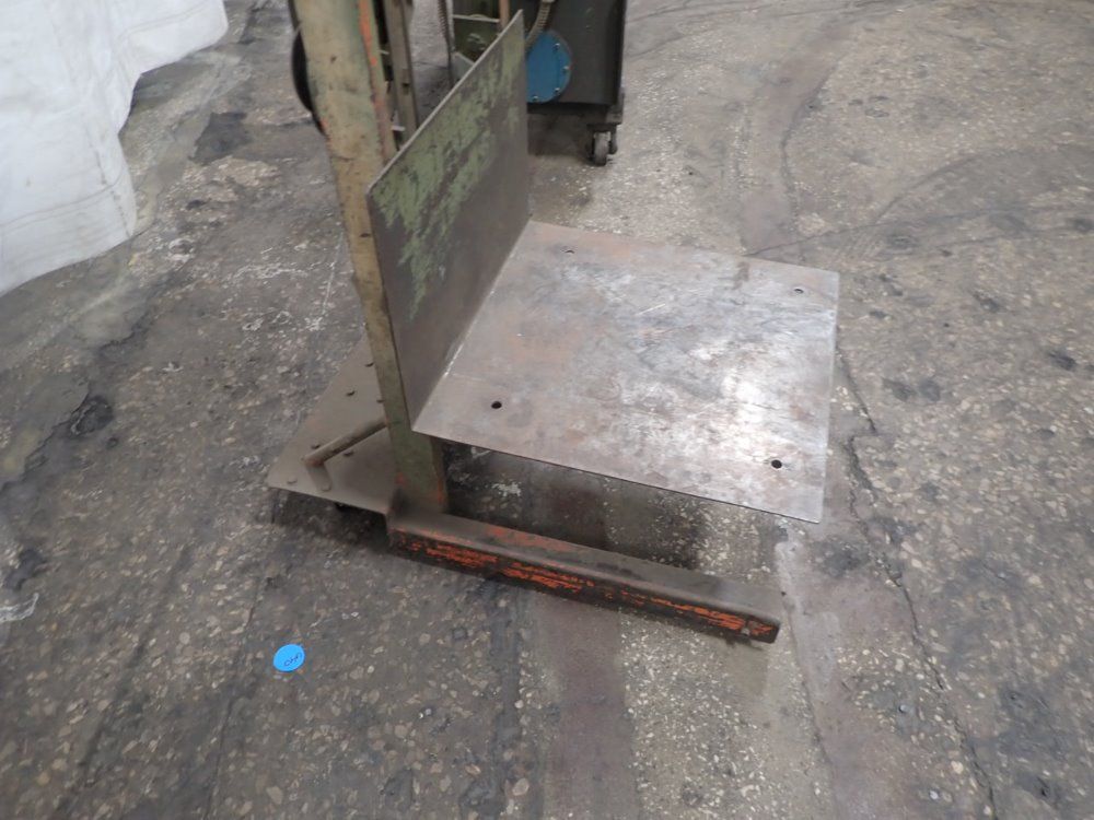 Economy Engineering Lift