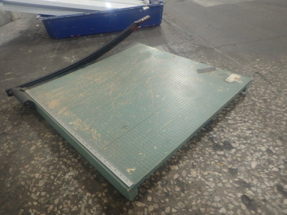 Premier Paper Cutter