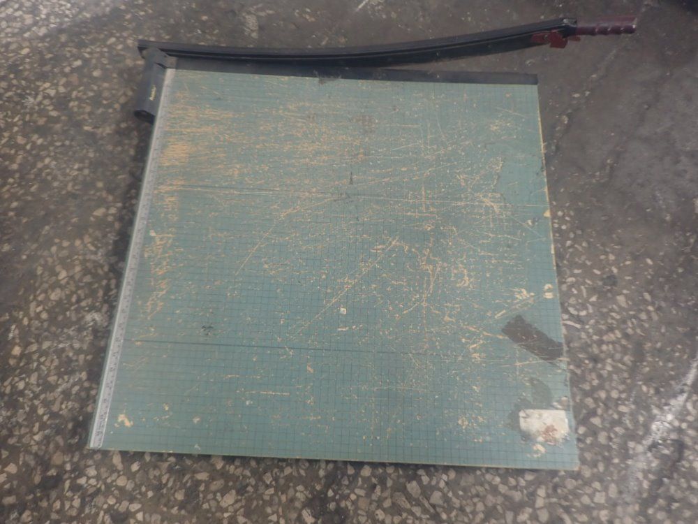 Premier Paper Cutter