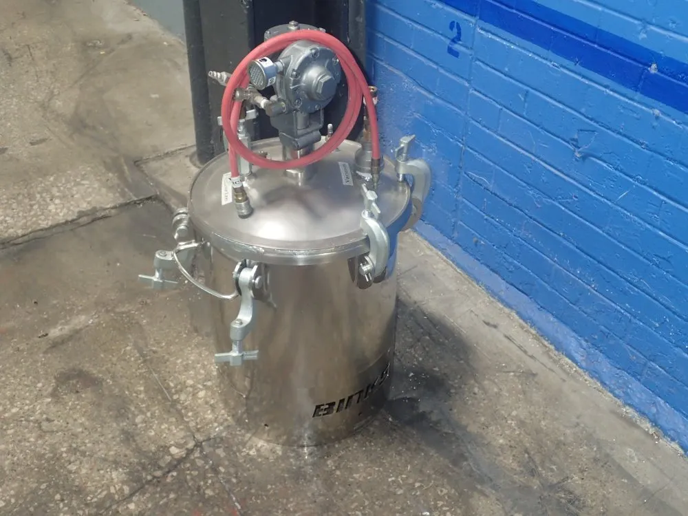 Lagrange/ Binks S/s Paint Pot