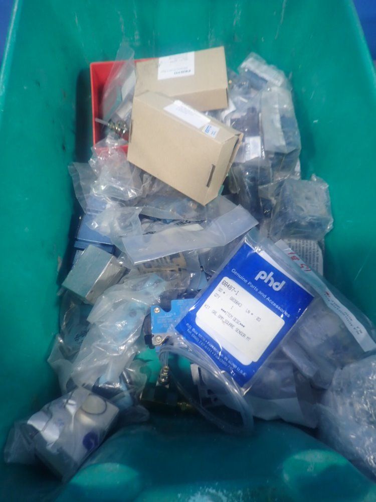 Festo / Vickers Solenoid Valves / Pneumatic Components