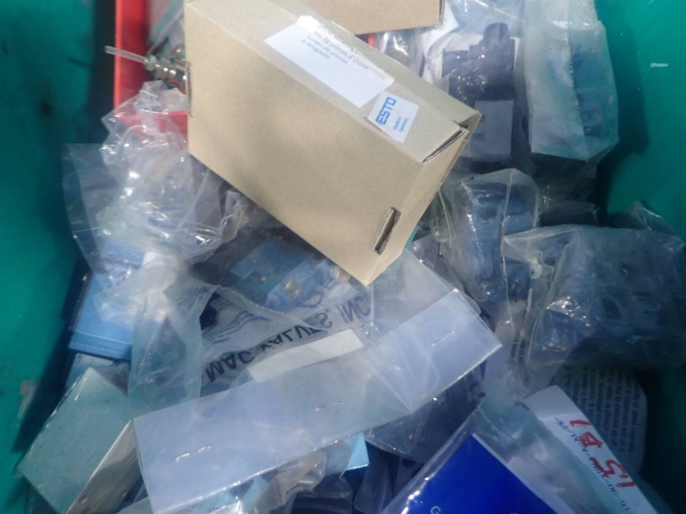 Festo / Vickers Solenoid Valves / Pneumatic Components