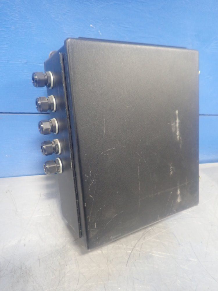 Hoffmann / Siemens Electrical Enclosure / Electrical Components