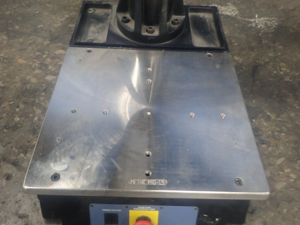Dukane Ultrasonic Welder