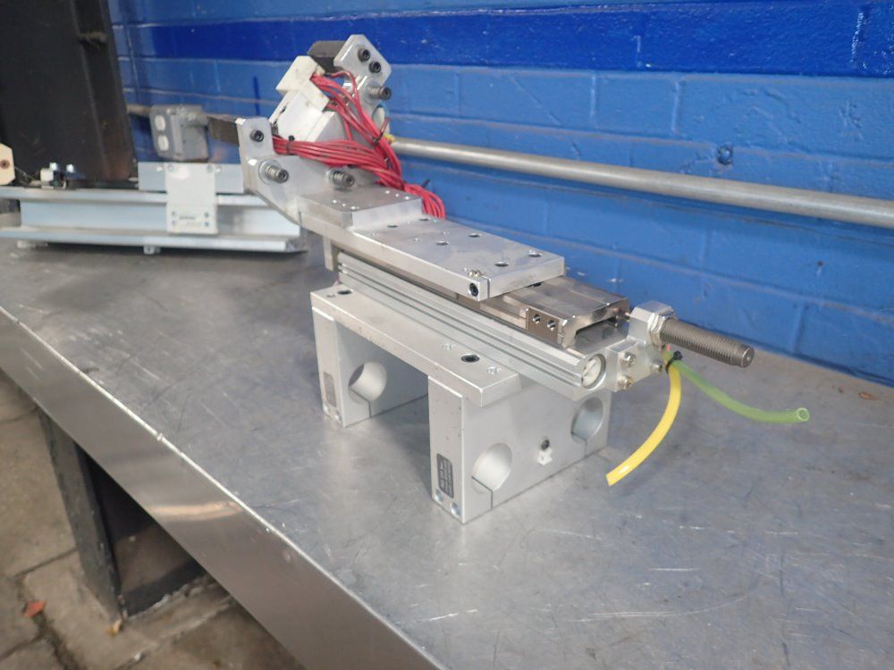 Smc/ 80/20 Slide Table