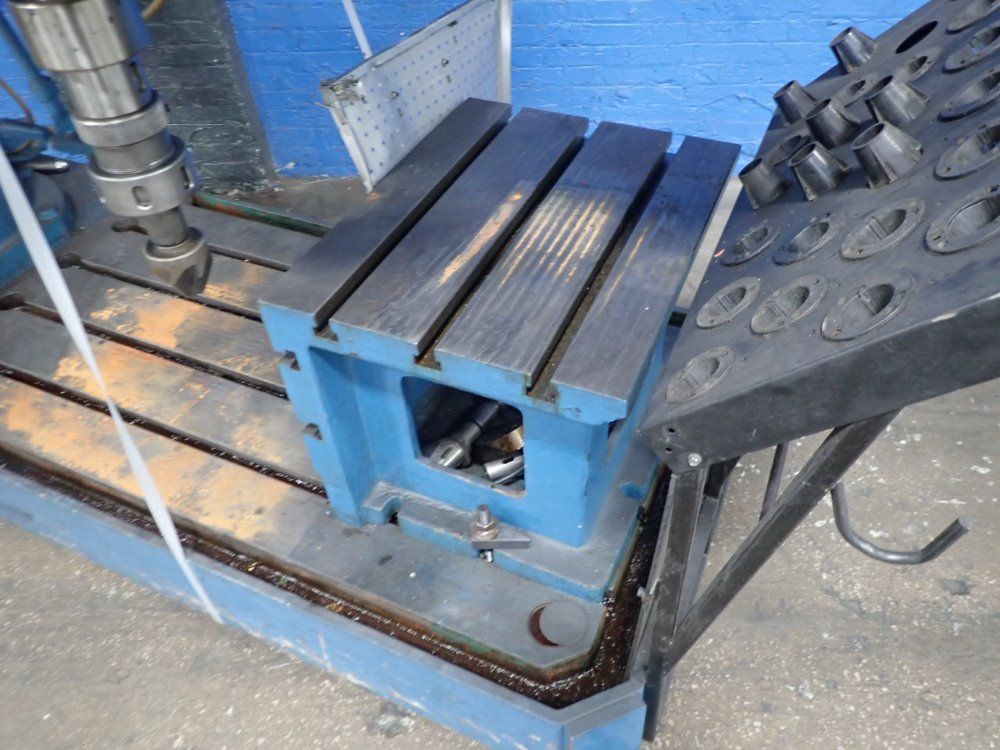 Clasuing Radial Arm Drill