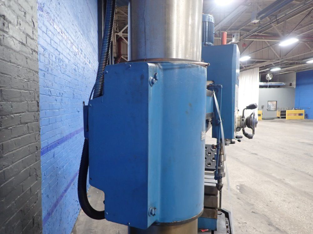 Clasuing Radial Arm Drill