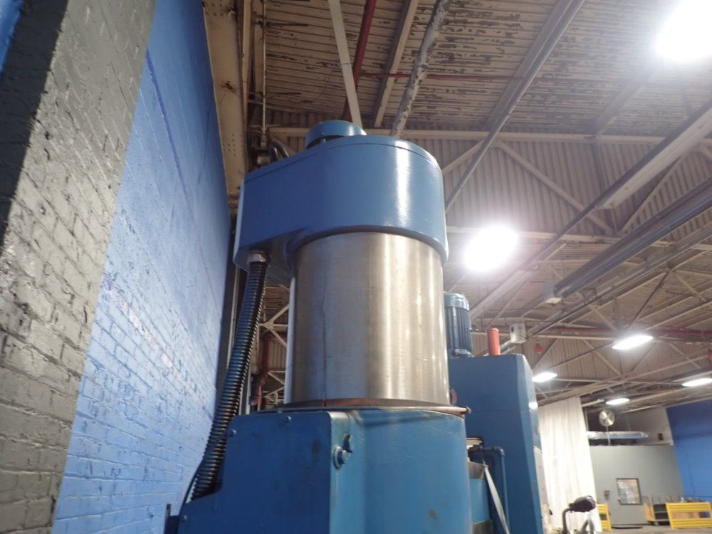 Clasuing Radial Arm Drill