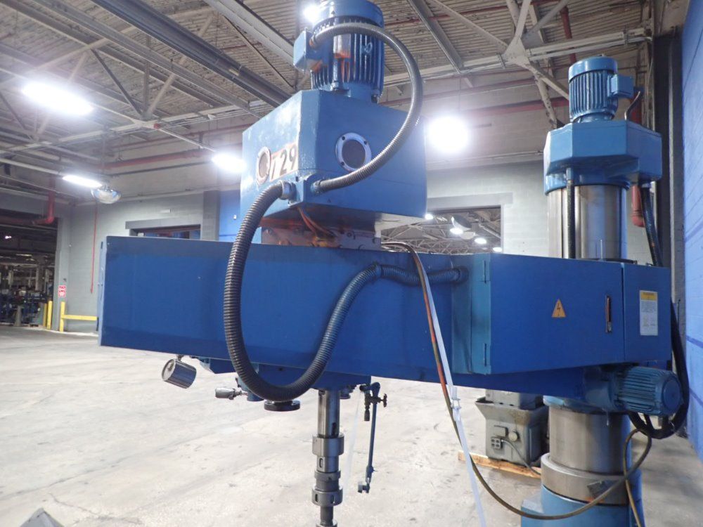 Clasuing Radial Arm Drill