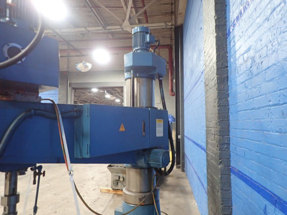 Clasuing Radial Arm Drill