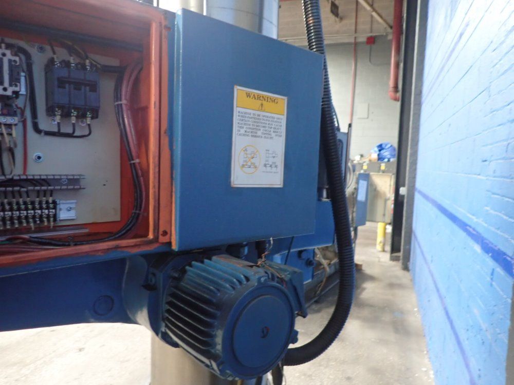 Clasuing Radial Arm Drill