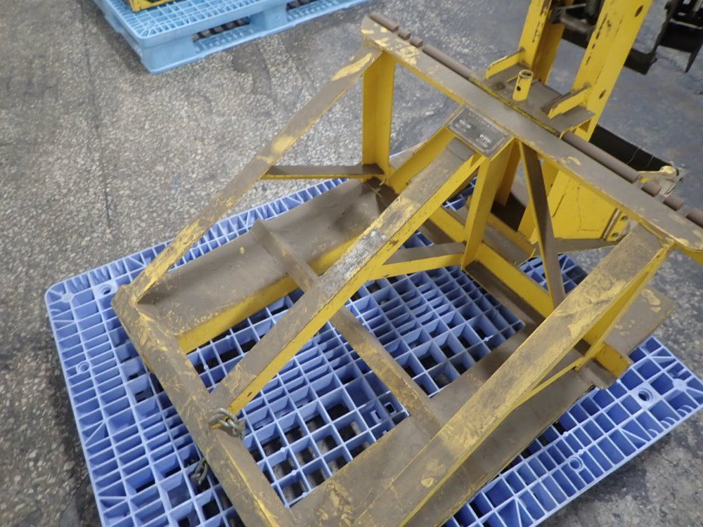 Liftomatic Drum Handler