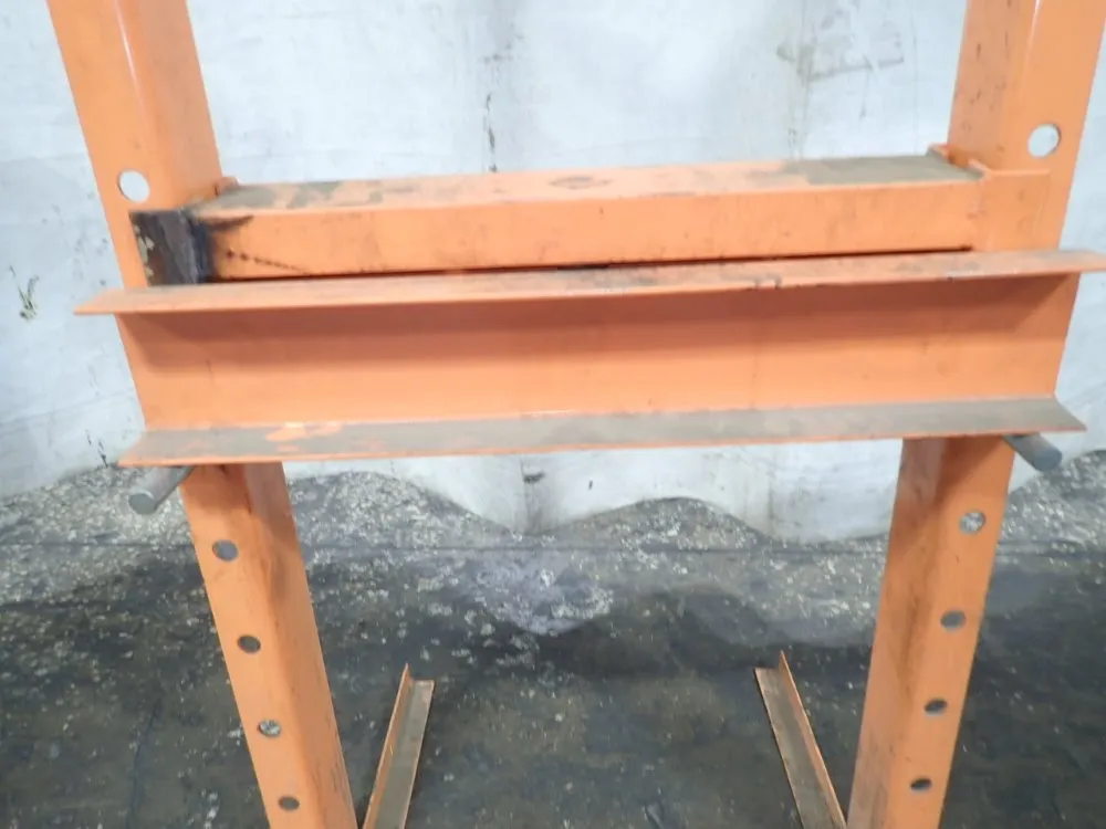 Central Hydraulics H Frame Press