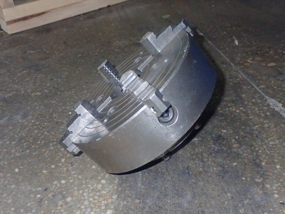 Buck Tools 4 Jaw Chuck