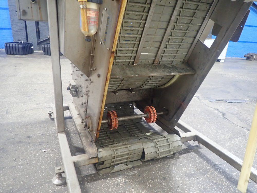 Caidlin Elevator Hopper