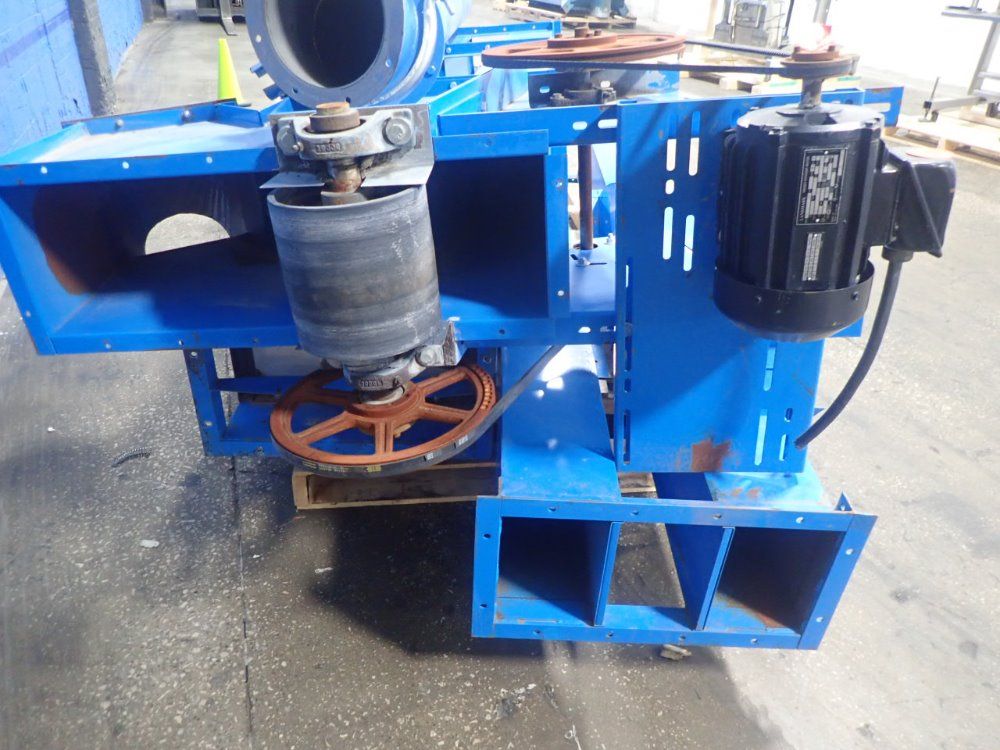 Universal Material Handling Elevator