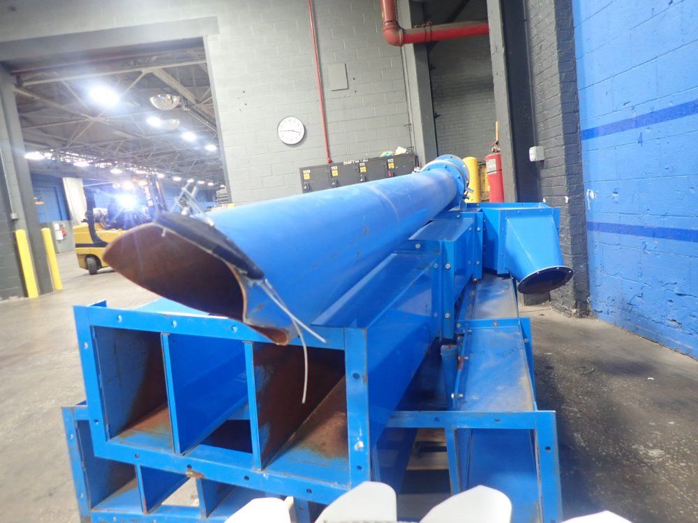 Universal Material Handling Elevator