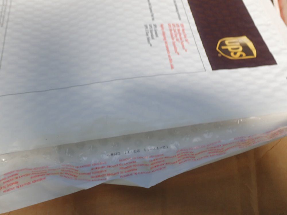 Ups Express Pad Paks