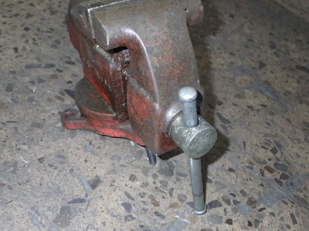 Columbian Vise