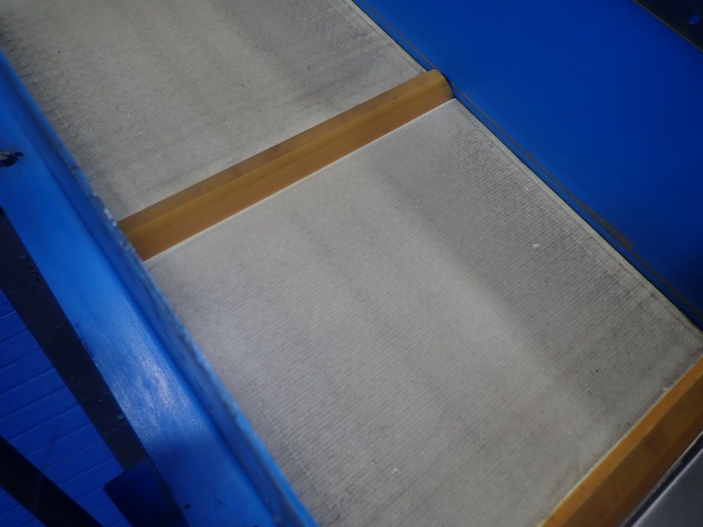 Fms/syntron Elevator Hopper