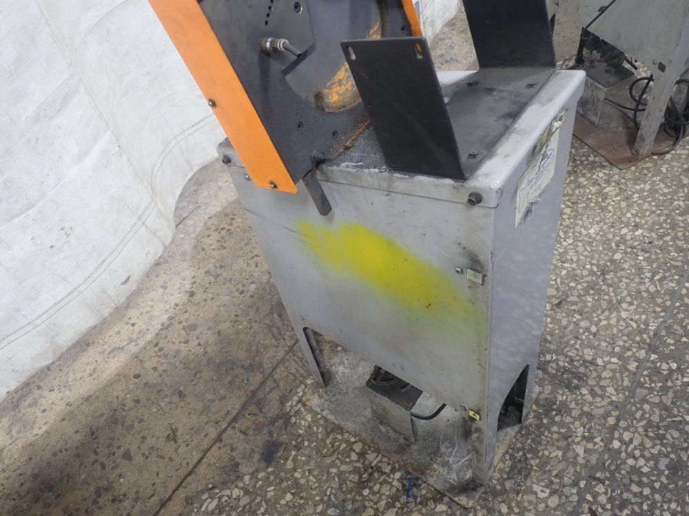 Unipres Parts Feeder