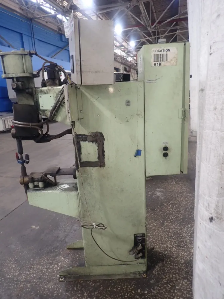 Dengensha Spot Welder