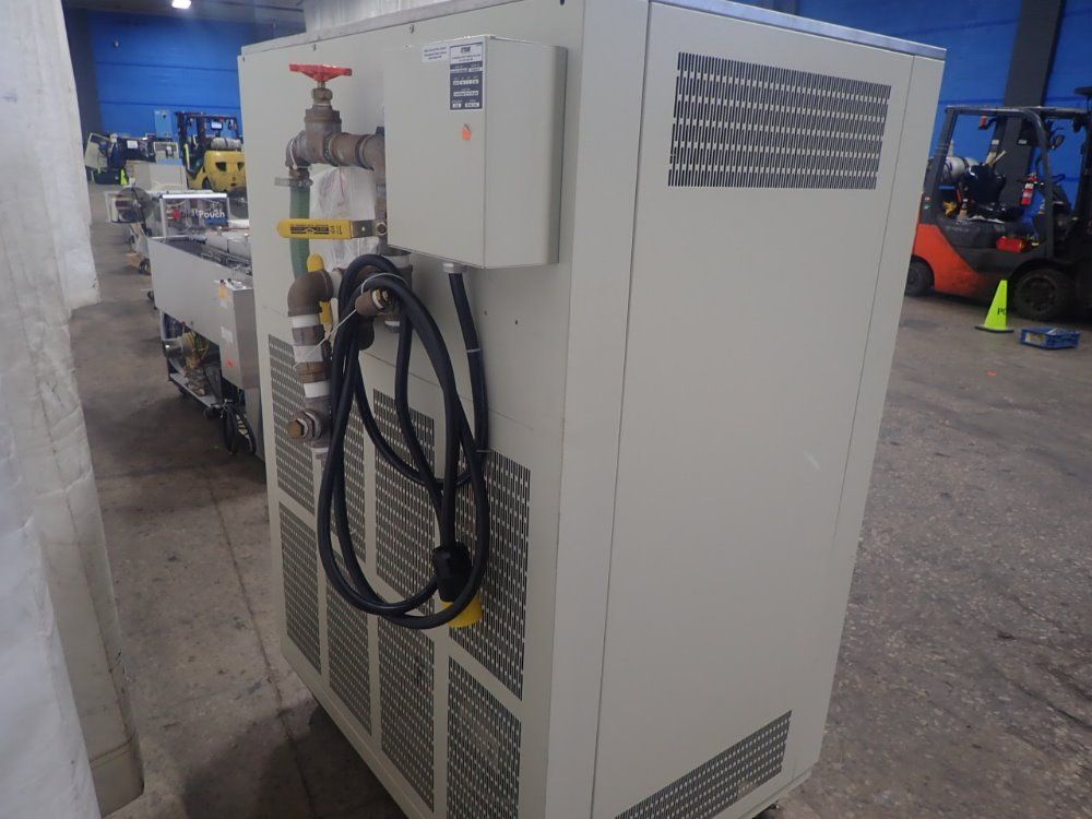 Lytron Recirculating Chiller