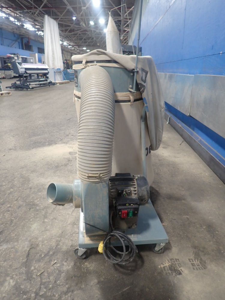 Delta Dust Collector