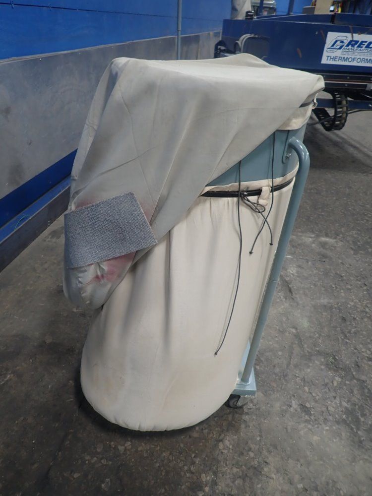 Delta Dust Collector