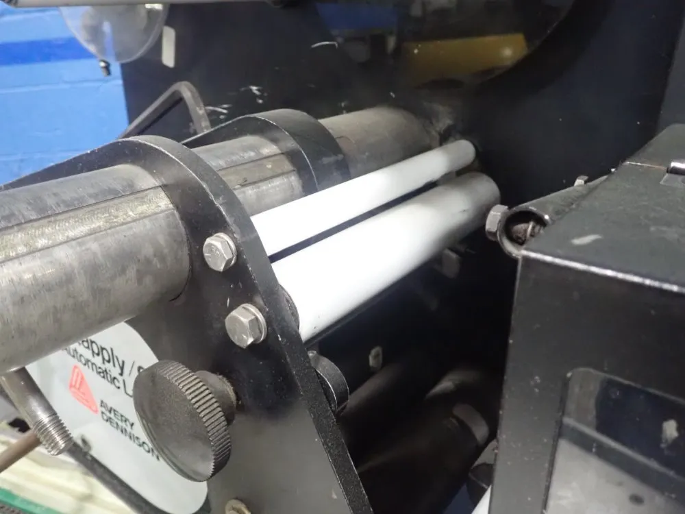 Avery Dennison Datapply 900/215 Labeling Machine - Datapply 900/215