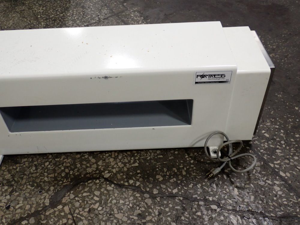 Fortress 26" X 12" X 5" Phantom Metal Detector - Phantom