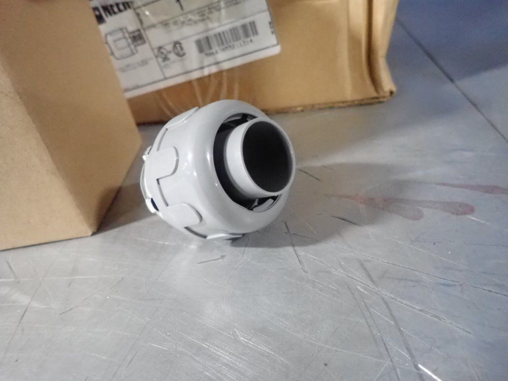 Neer Fittings/adapters