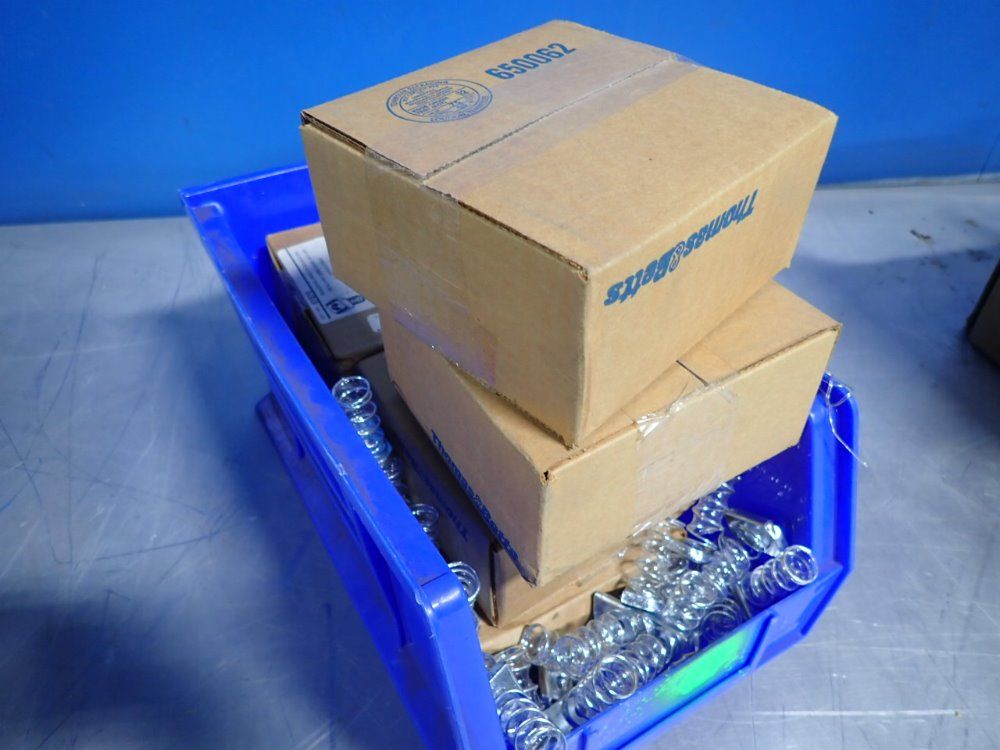 Thomas & Betts Spring Nuts