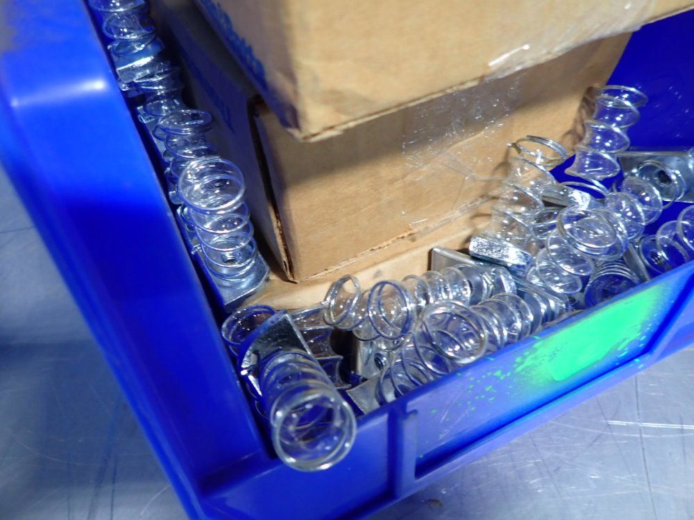 Thomas & Betts Spring Nuts