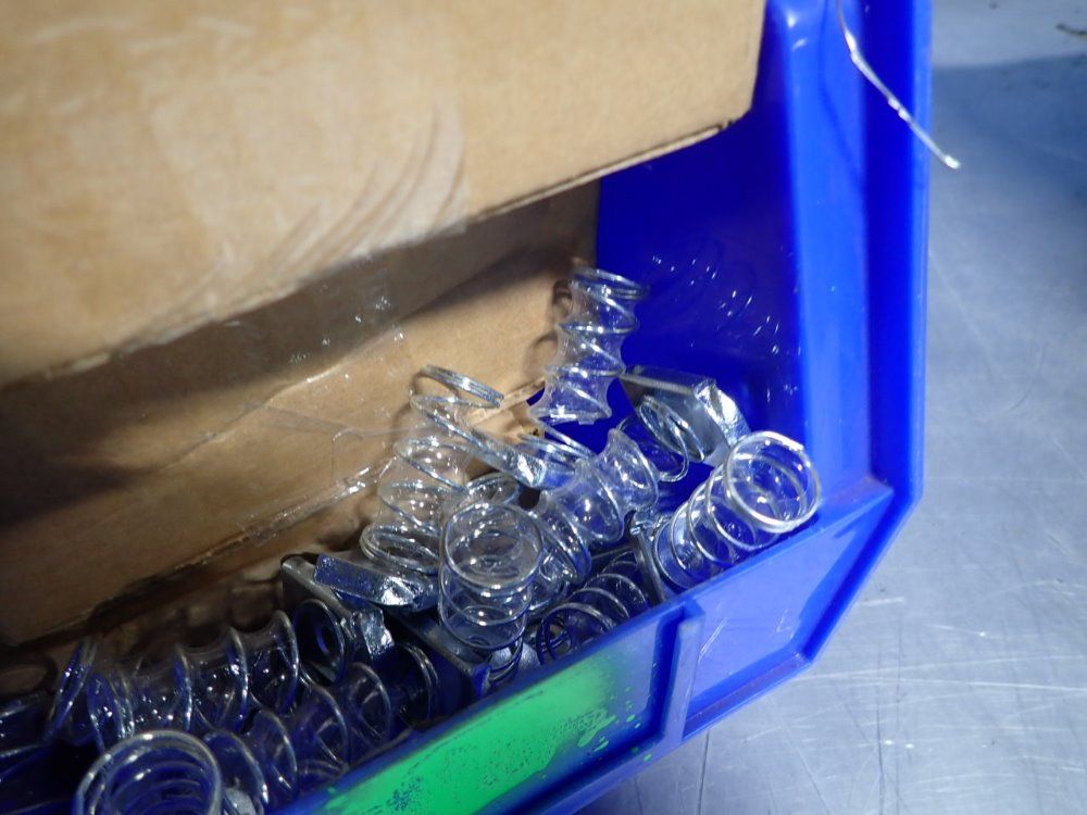 Thomas & Betts Spring Nuts