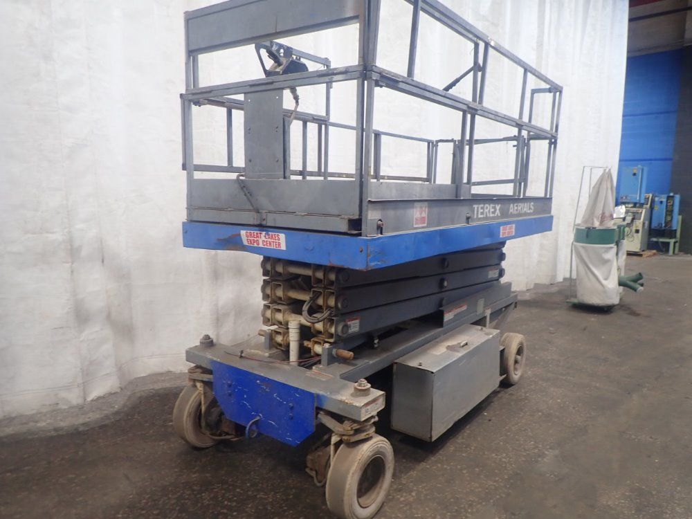 Terex Arials Electric Lift