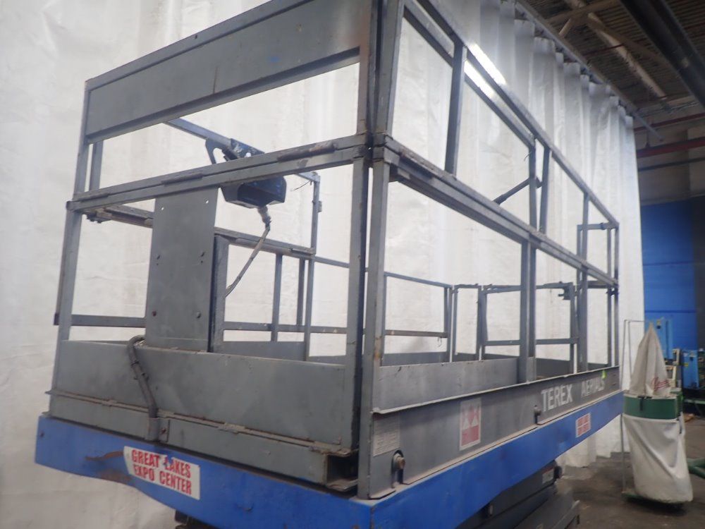 Terex Arials Electric Lift