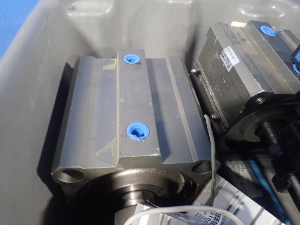 Smc/vickers Cylinders