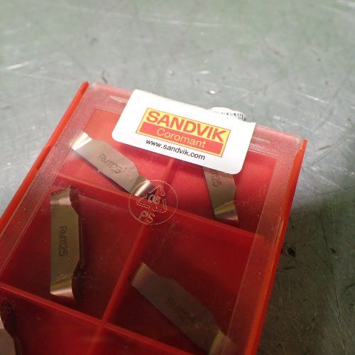 Sandvik 10 Sandvik N123j20600rm 1125 12 Solid Carbide Insert For Profiling 