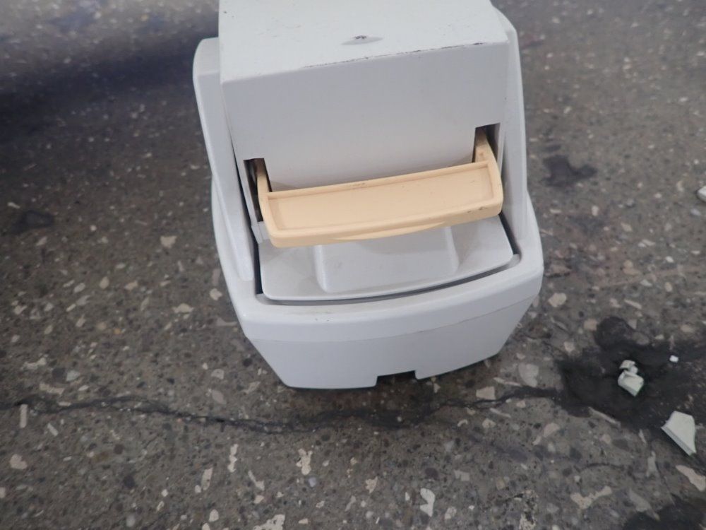 Max Co Electric Stapler