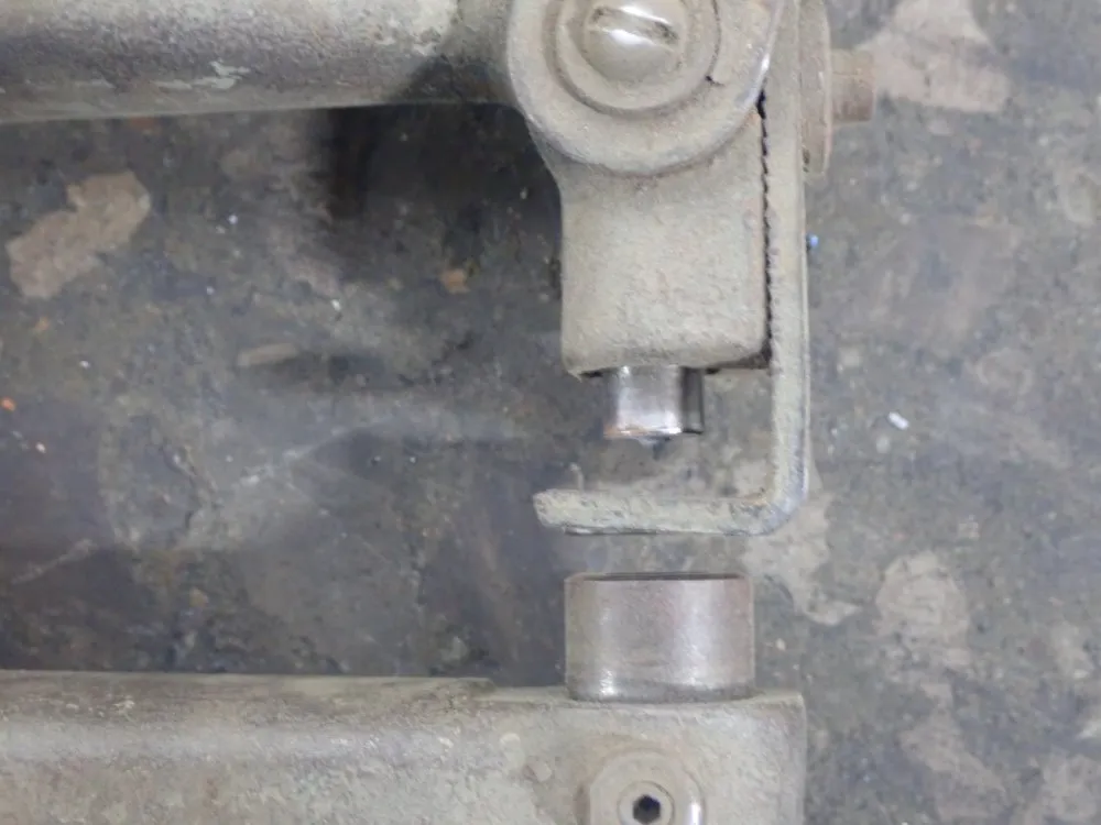 Parker-kaloh Metal Punch