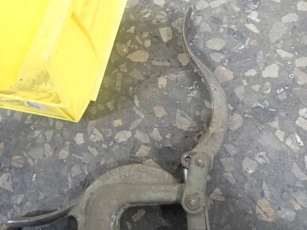Parker-kaloh Metal Punch