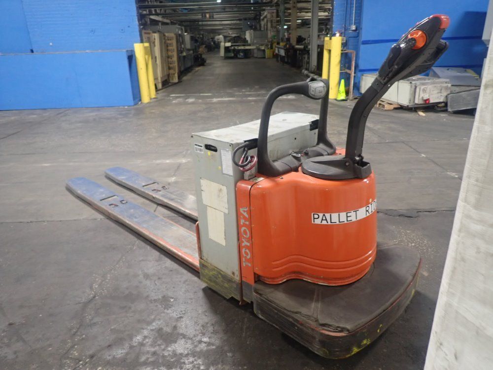 Toyota Electric Pallet Jack