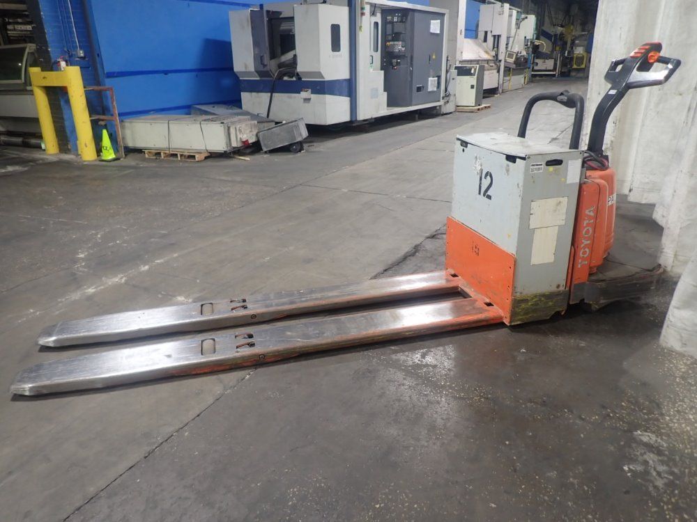 Toyota Electric Pallet Jack