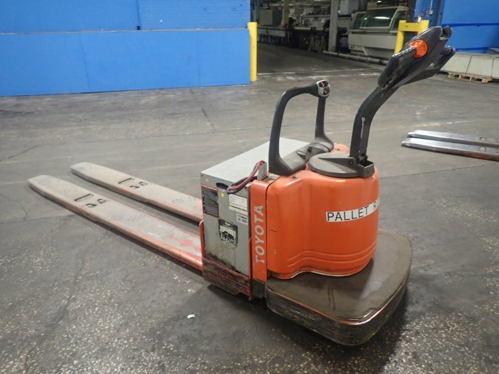 Toyota Electric Pallet Jack