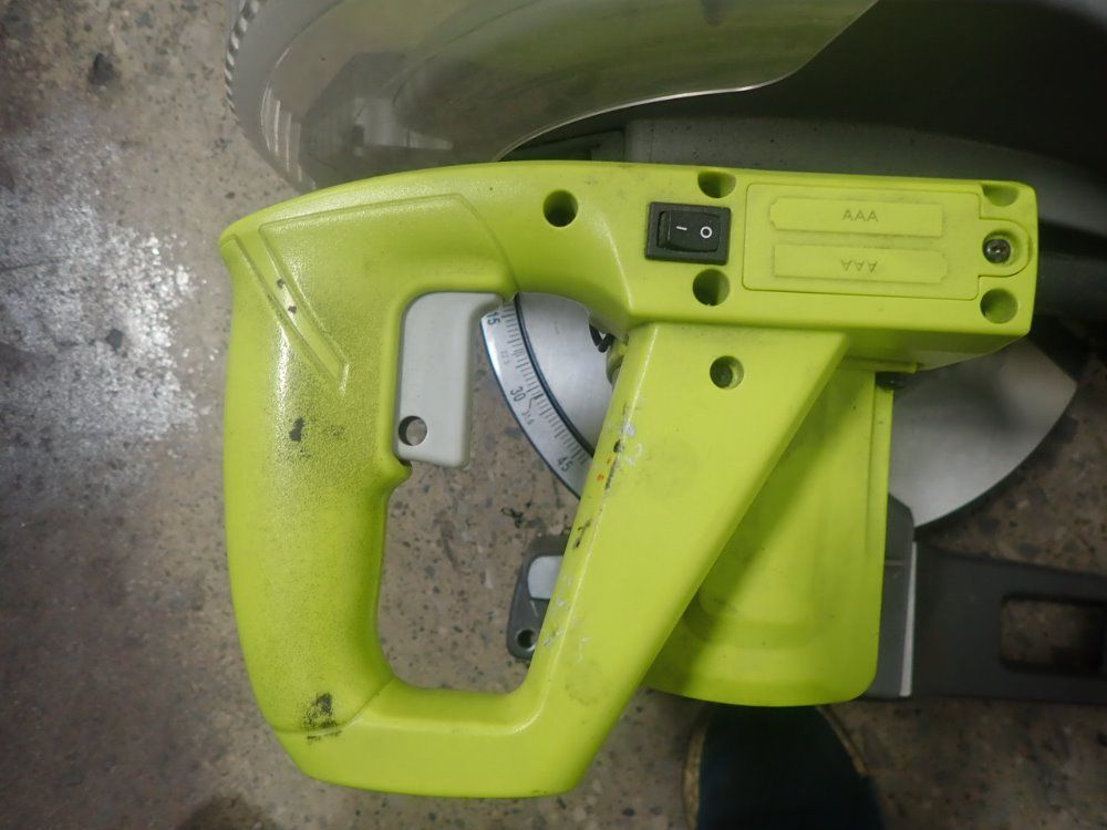 Ryobi Compound Miter Saw