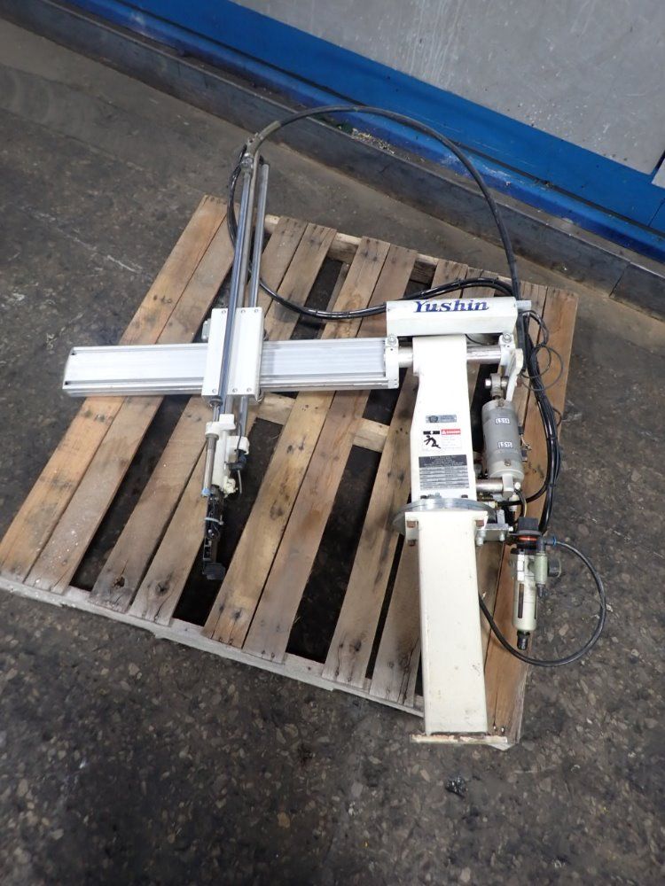 Yushin Pick-n-place Robot