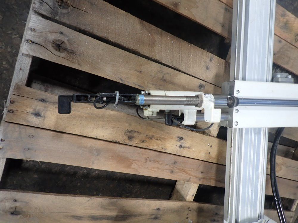 Yushin Pick-n-place Robot